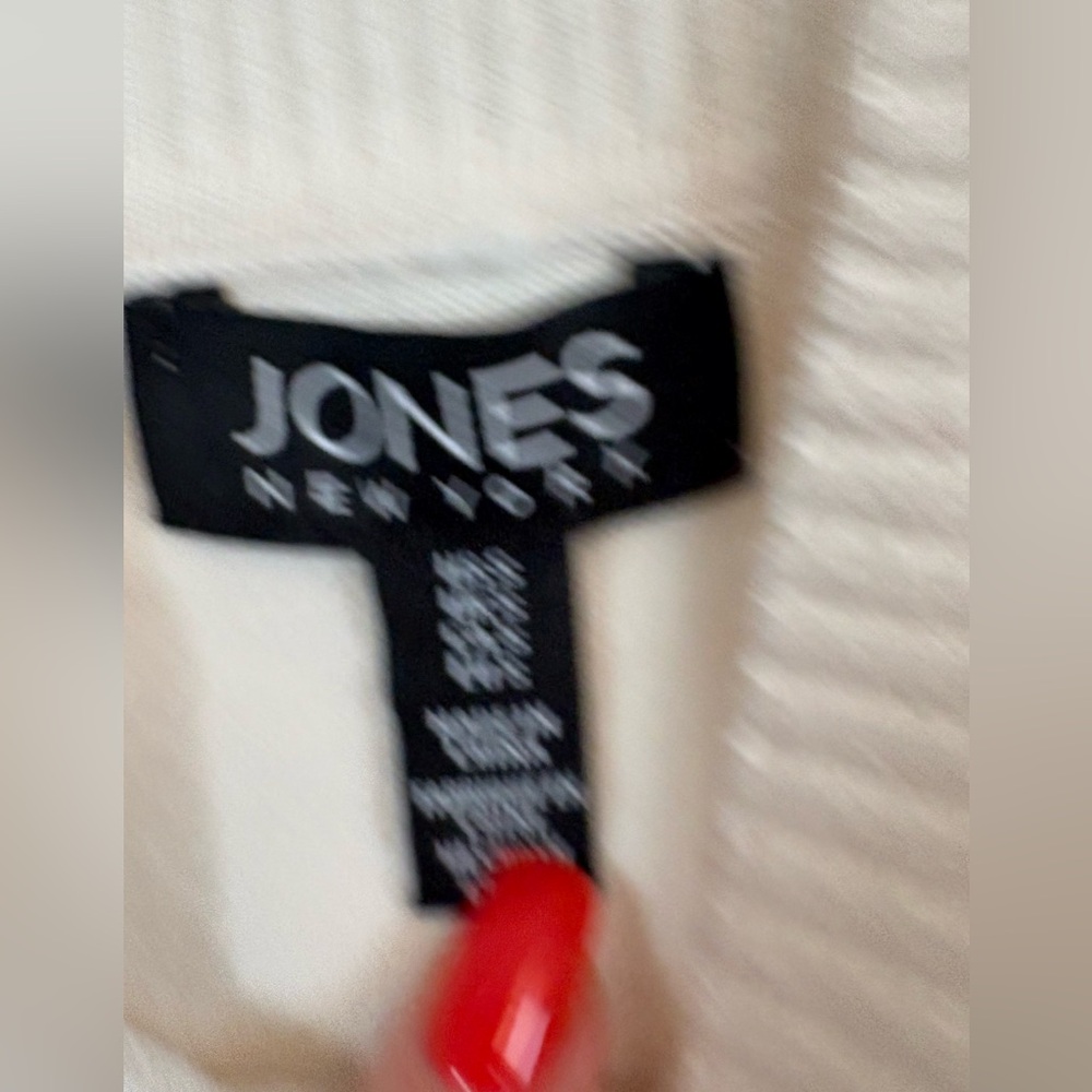Jones New York Mock Neck Short Sleeve Sweater Top White Size Small NWT Soft Knit - Picture 9 of 9